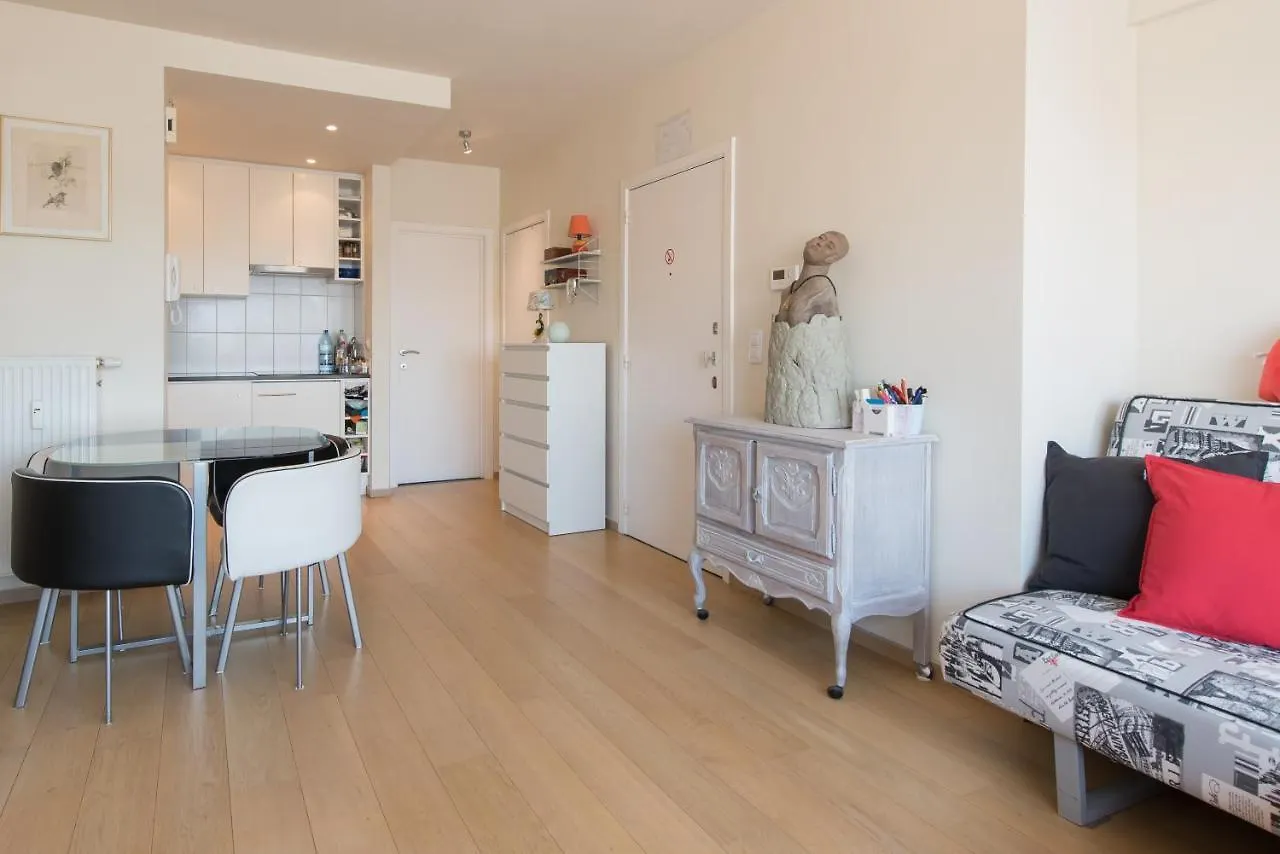 Apartmán Zonnig Penthouse Met Terrassen Ostende 0*,